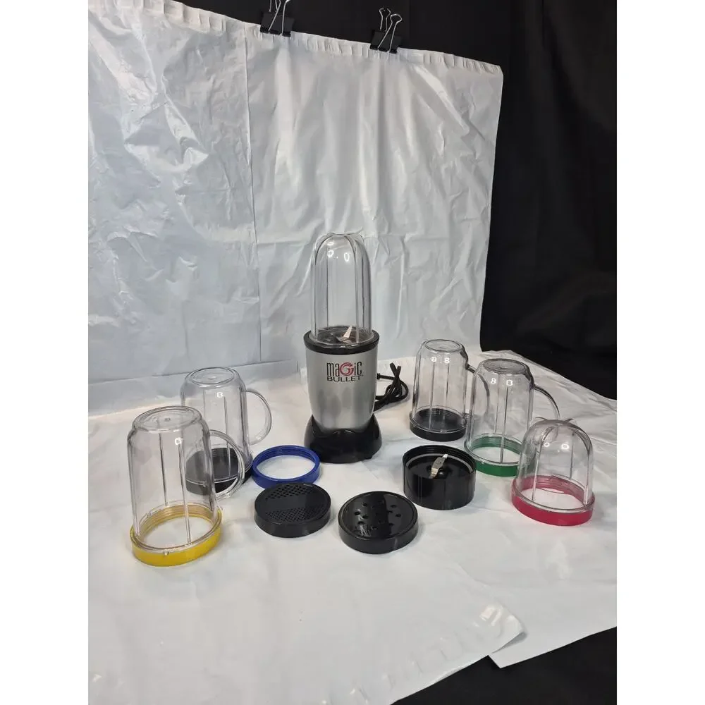 Magic Bullet With Blades & Accessories Bundle 14 pieces 6 Pitchers Works Amazing